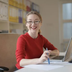 Dr. Rachel Hughes